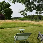 ベッド・アンド・ブレックファスト D'hote L'oiseau Blanc Saint-Nizier-le-Desert